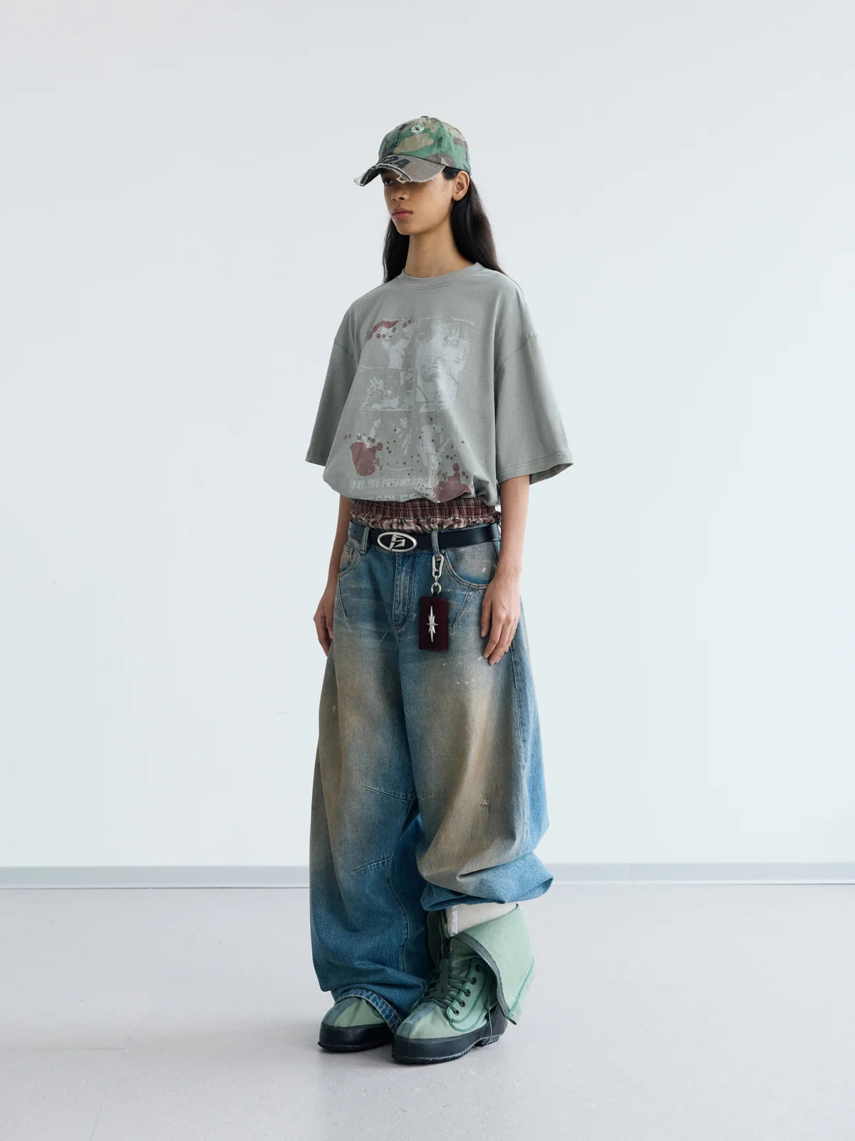 Peoplesense ‘Reality&Dream’ Vintage Green Oversized T-shirt
