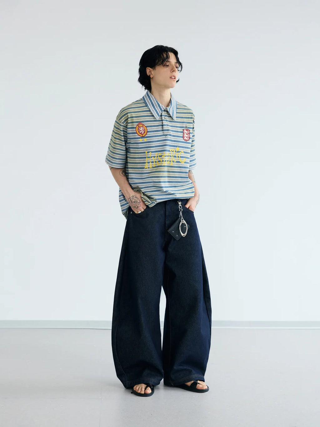 Peoplesense ダークブルー 未加工デニム ジーンズ ワイドレッグ Peoplesense ダークブルー 未加工デニム ジーンズ ワイドレッグ