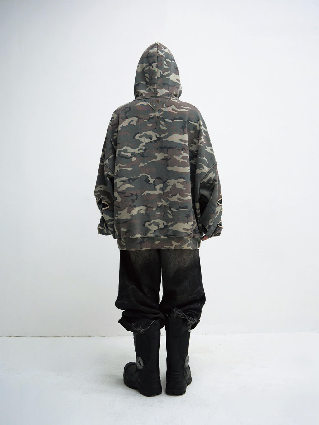 Peoplesense Vintage Camouflage Embroidered Hoodie